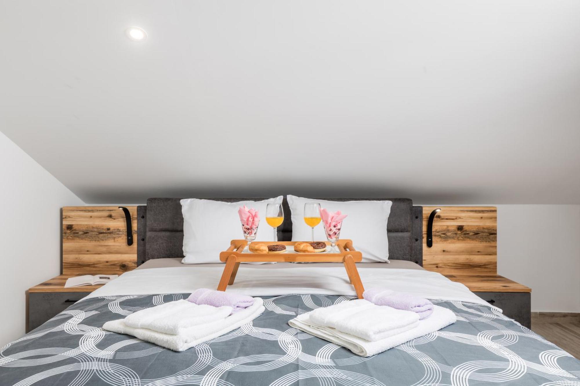 קסטב Apartmani Jurina מראה חיצוני תמונה