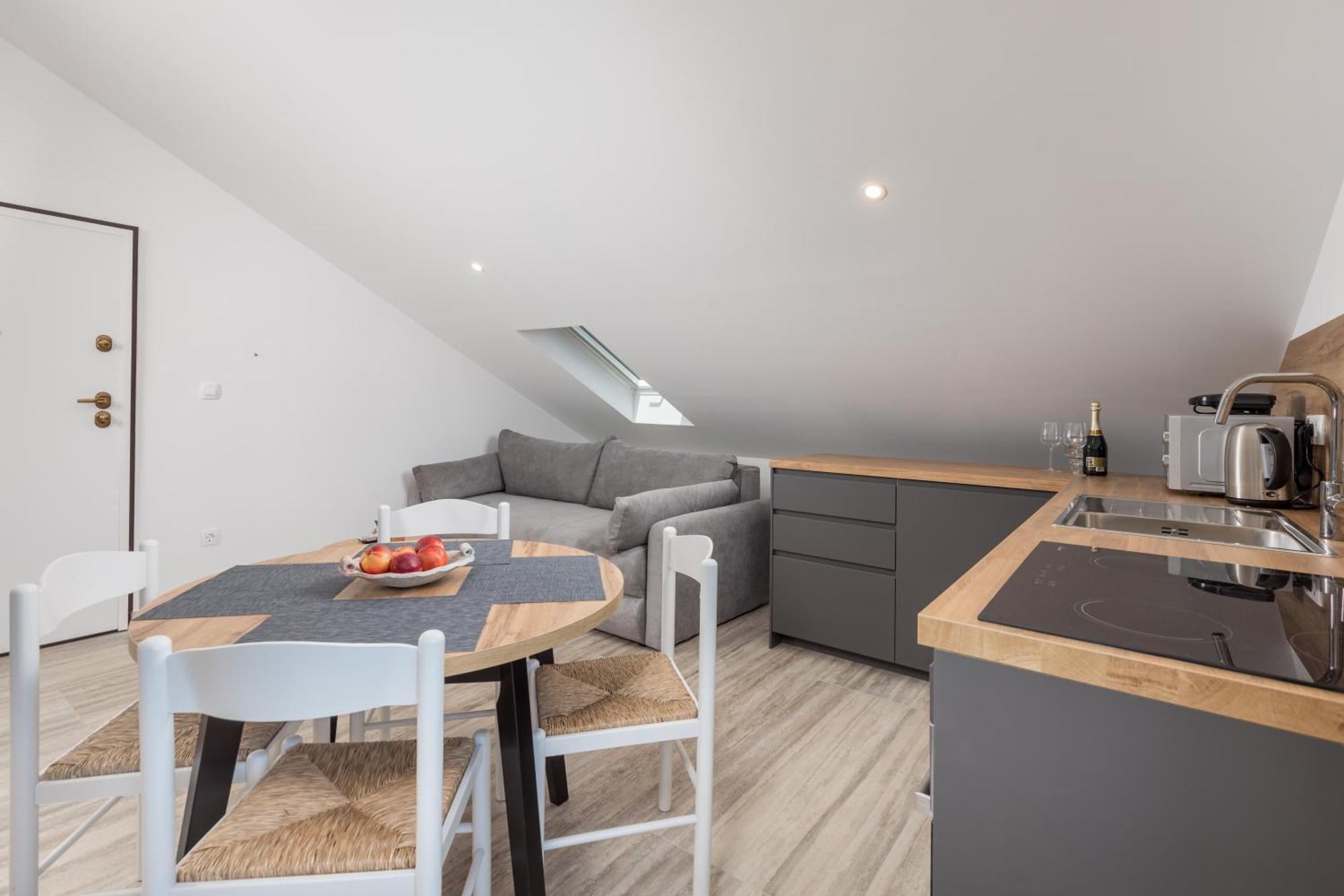 קסטב Apartmani Jurina מראה חיצוני תמונה