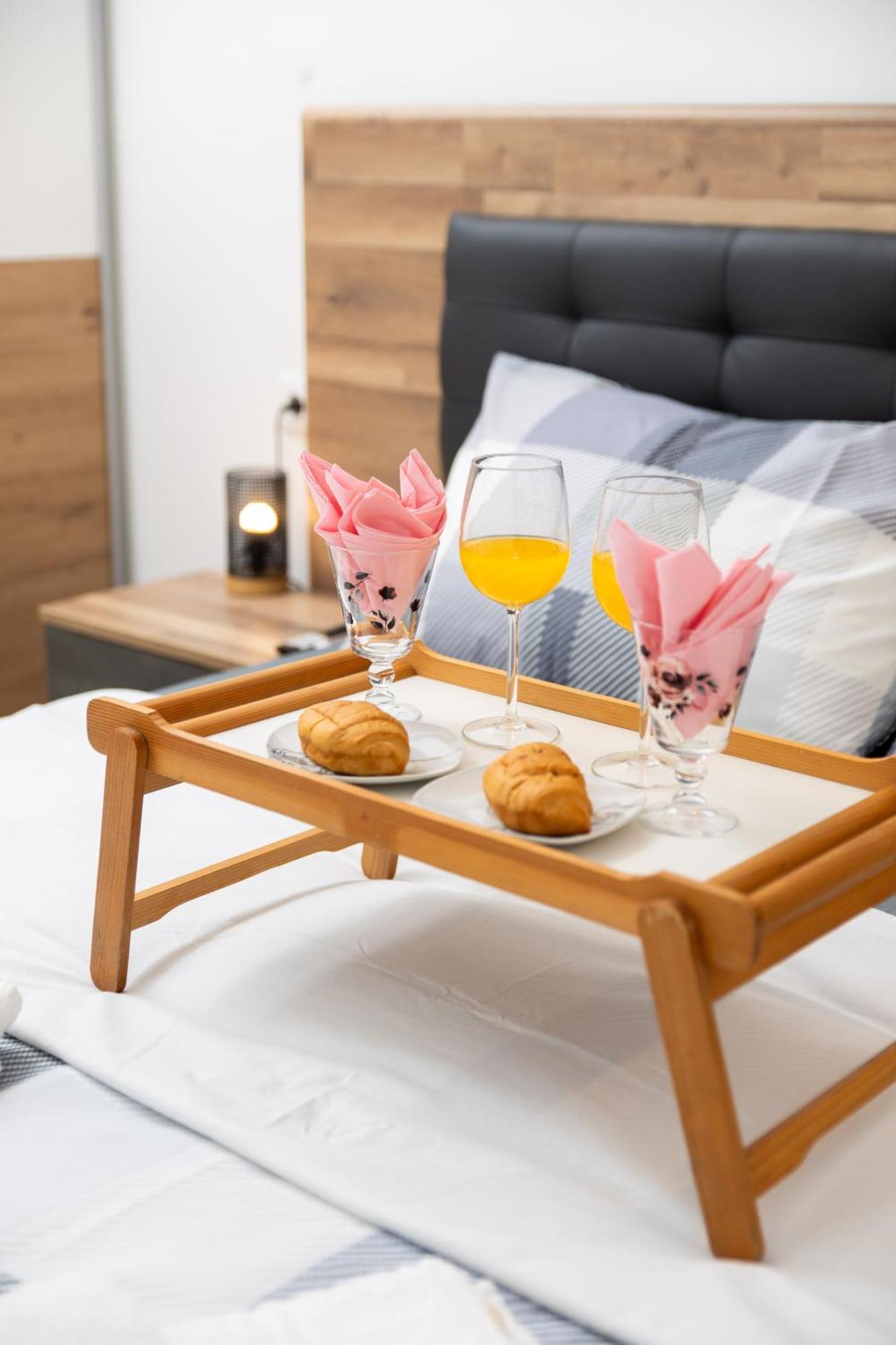 קסטב Apartmani Jurina מראה חיצוני תמונה