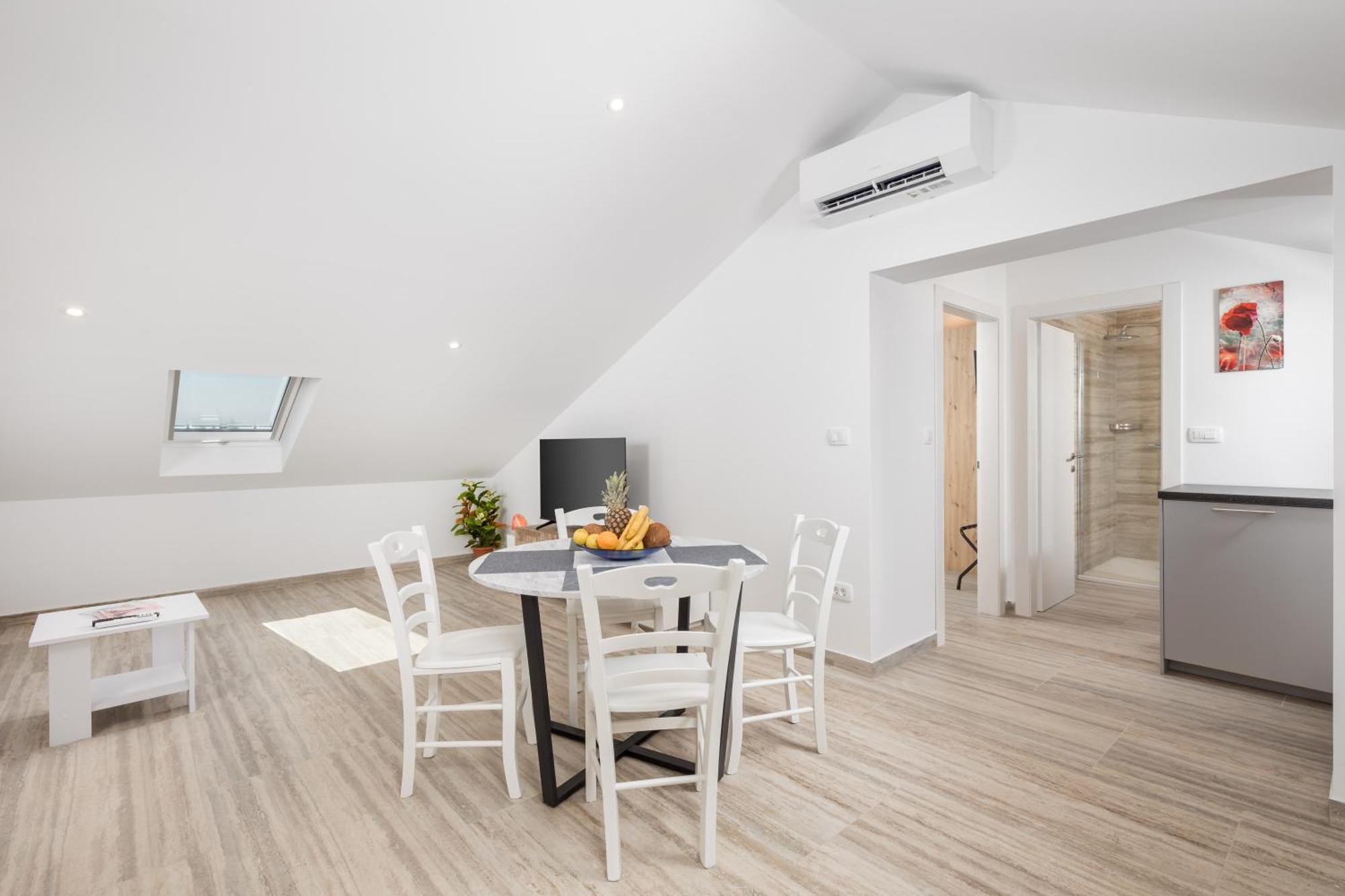 קסטב Apartmani Jurina מראה חיצוני תמונה