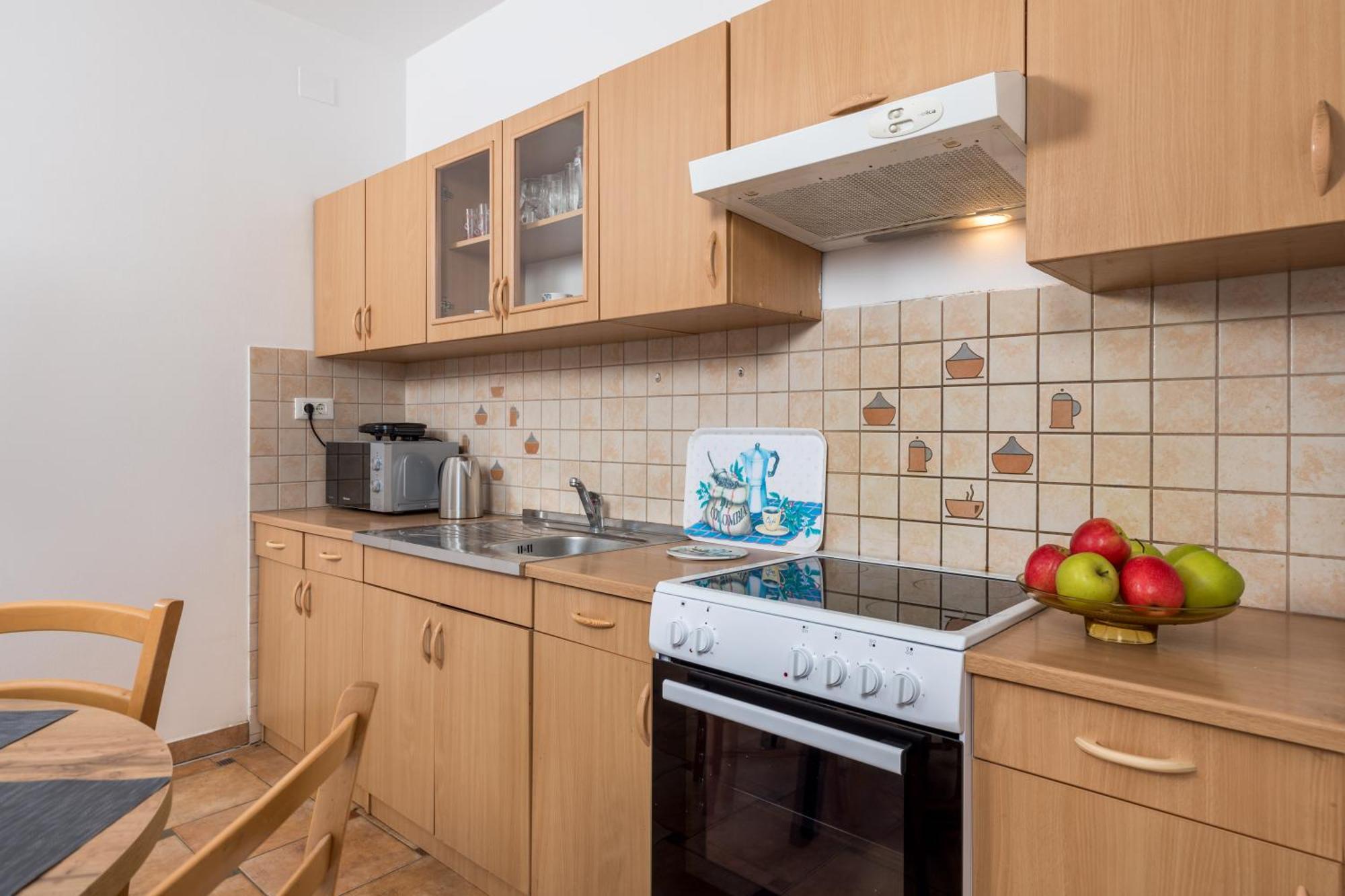 קסטב Apartmani Jurina מראה חיצוני תמונה