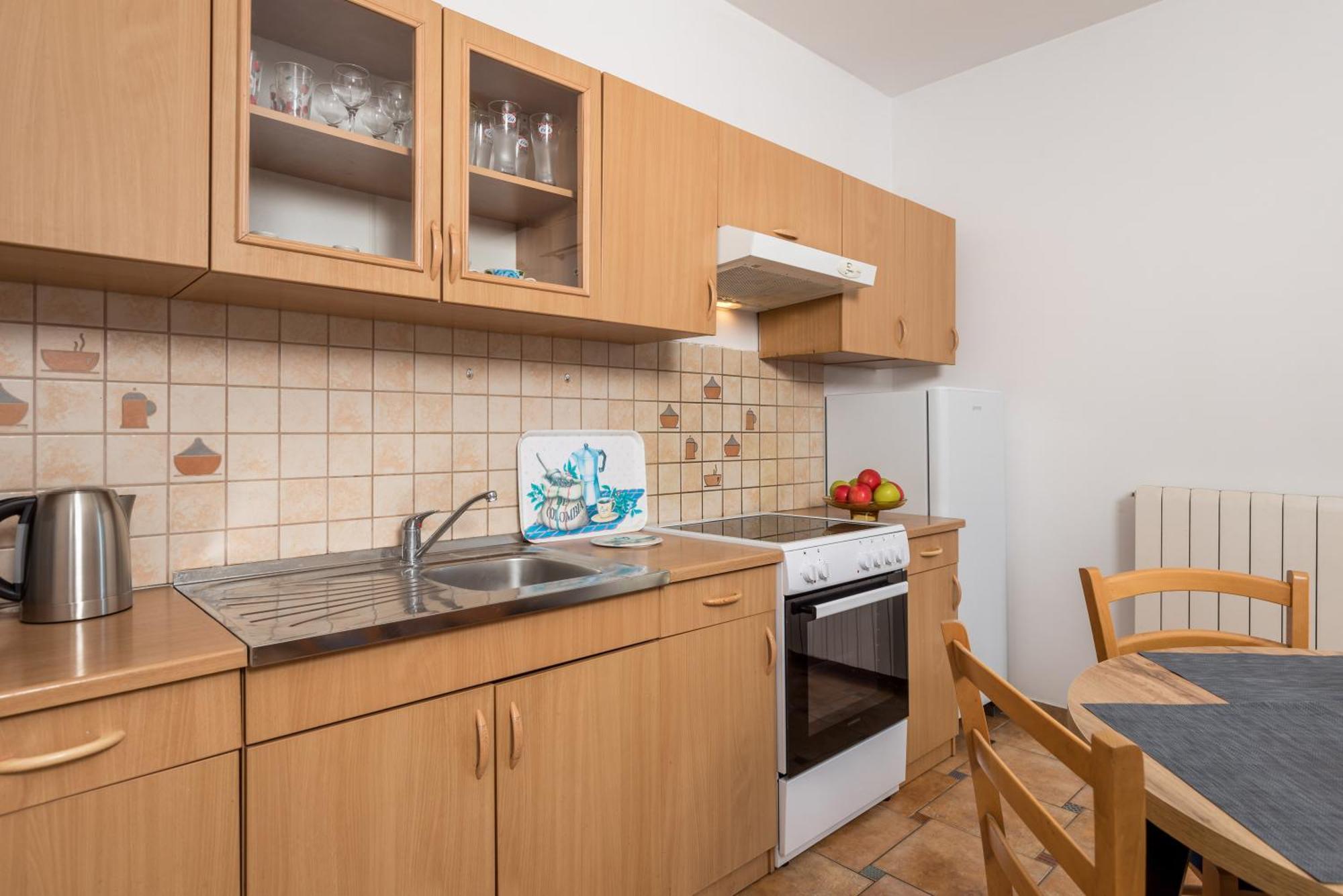 קסטב Apartmani Jurina מראה חיצוני תמונה